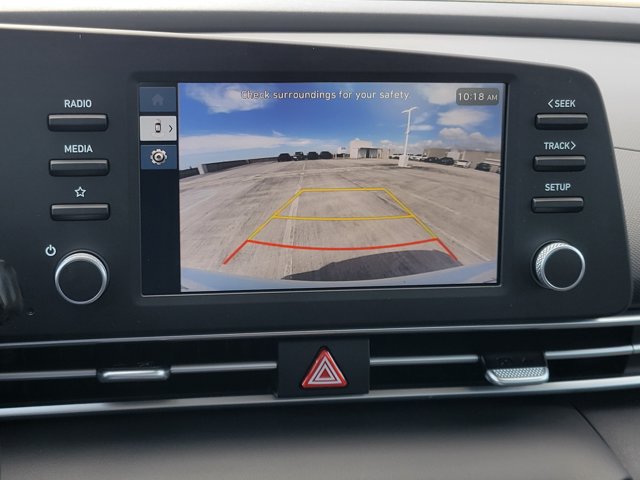 Certified 2026 Hyundai Elantra SE FWD image 17
