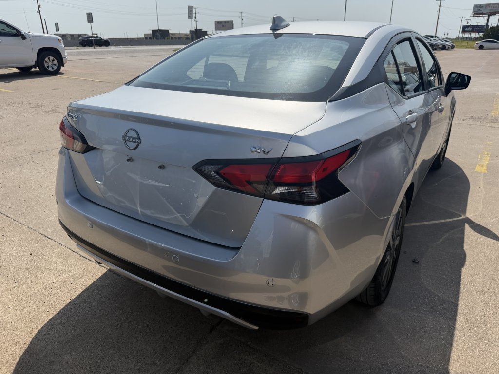Used 2025 Nissan Versa SV FWD image 3