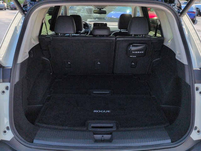 Used 2023 Nissan Rogue SL w/ SL Premium Package AWD/4WD image 13