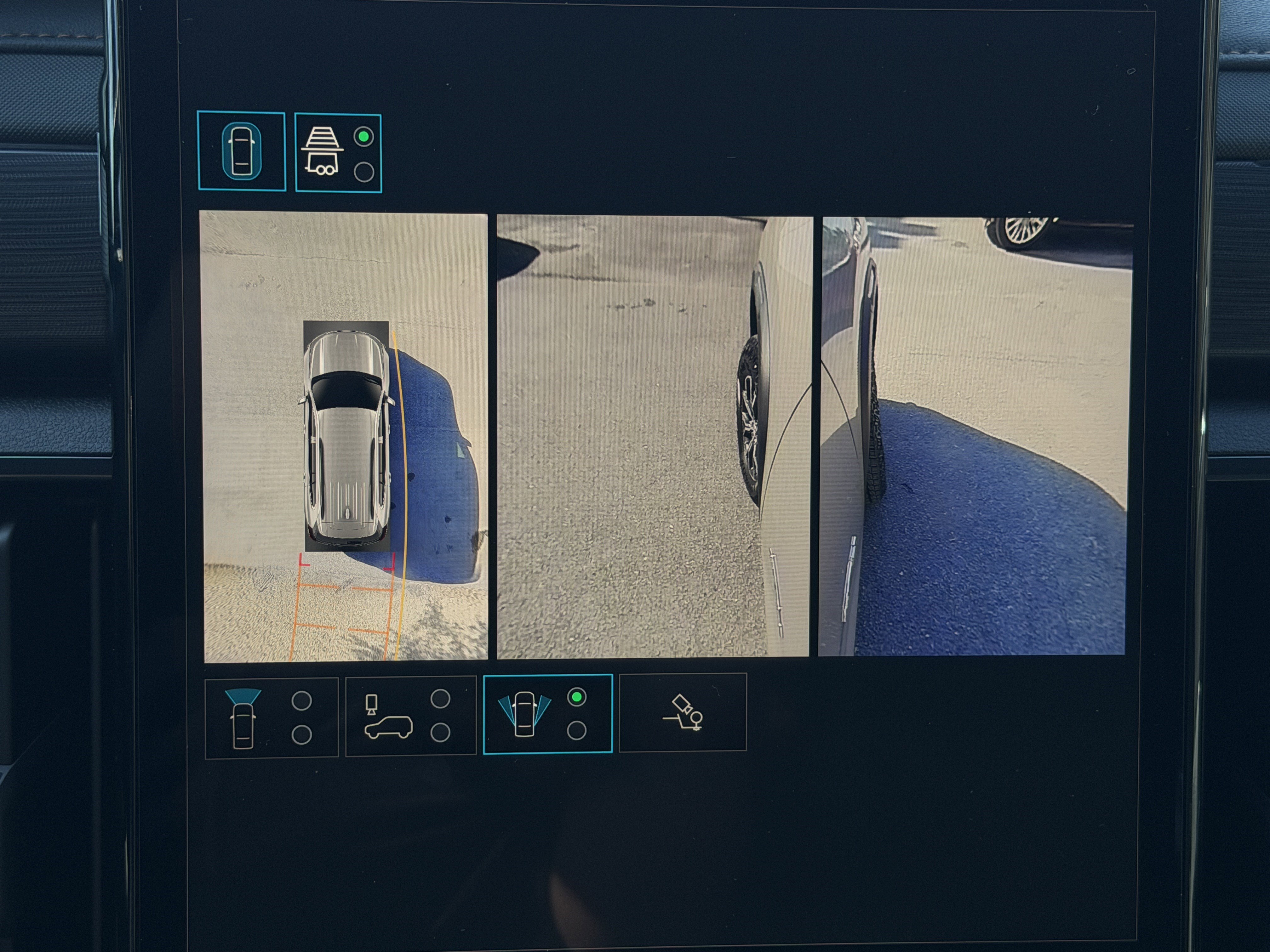 New 2026 GMC Acadia AT4 w/ Luxury Package image 32