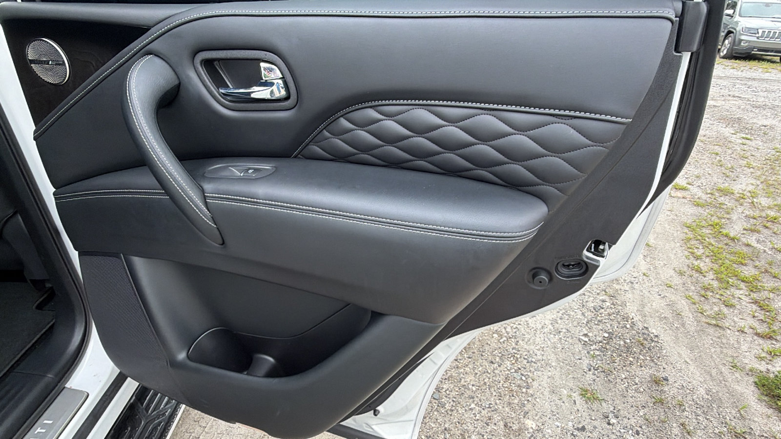 Used 2024 INFINITI QX80 Sensory AWD/4WD image 20