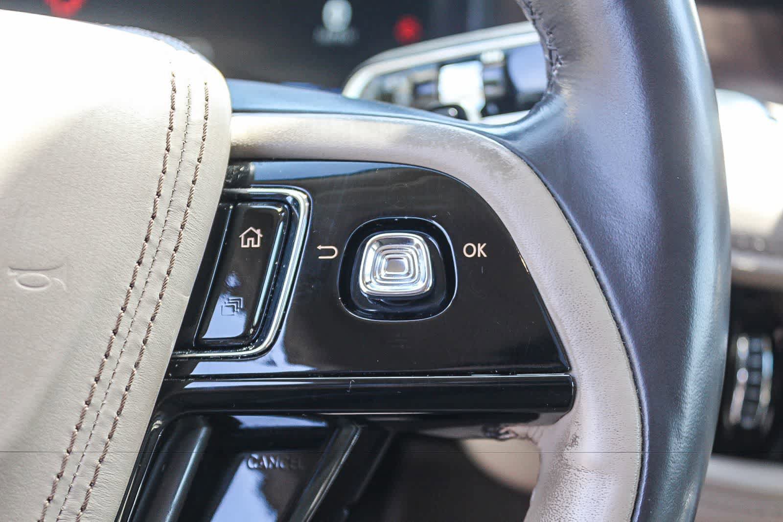 Used 2022 Lincoln Aviator Grand Touring w/ Equipment Group 301A AWD/4WD image 32