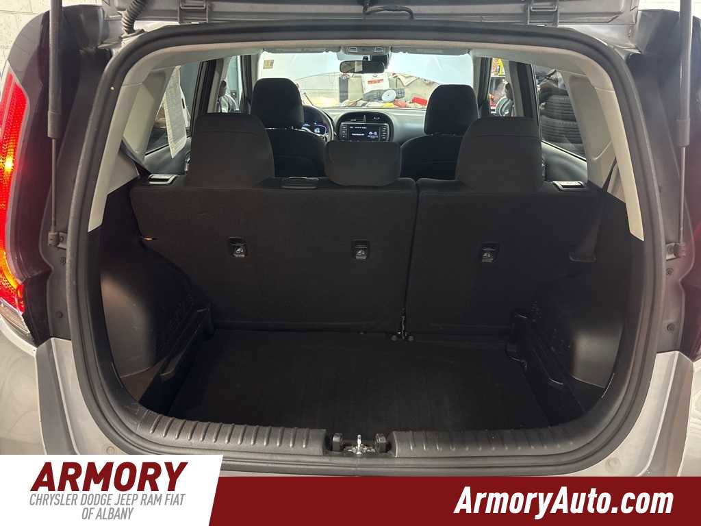Used 2023 Kia Soul LX w/ LX Technology Package image 26