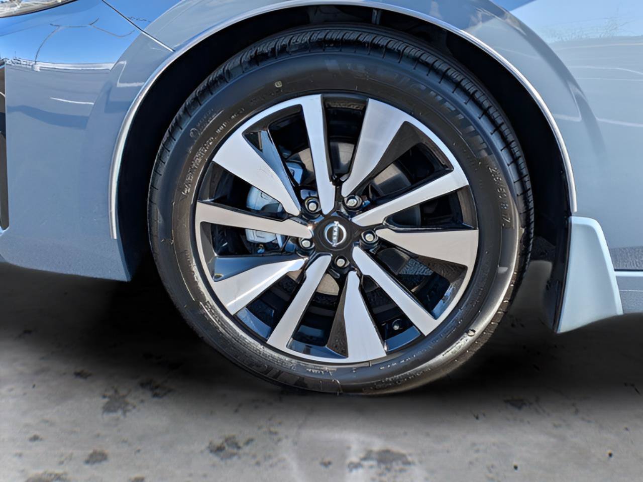 Certified 2025 Nissan Sentra SV w/ SV Premium Package FWD image 9