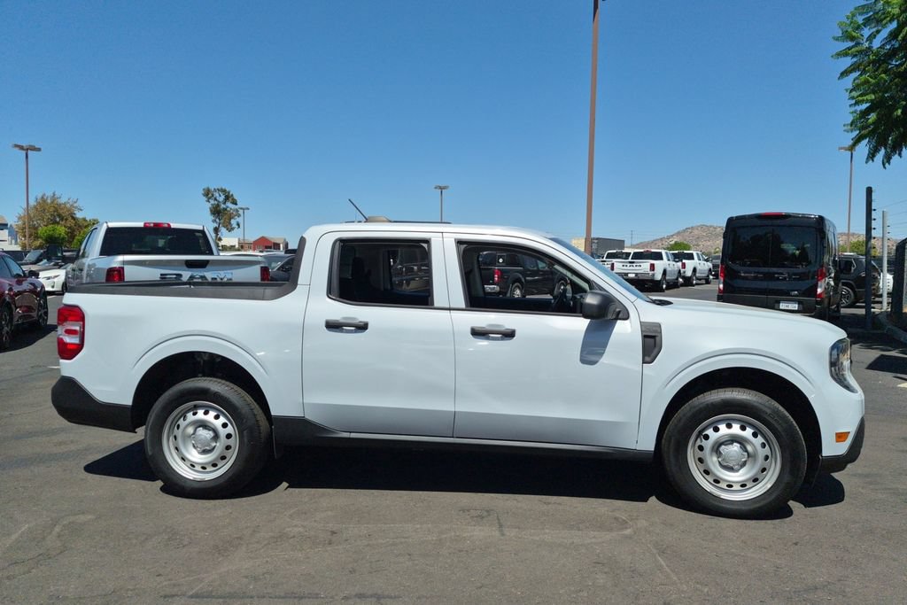 Used 2025 Ford Maverick XL FWD image 4