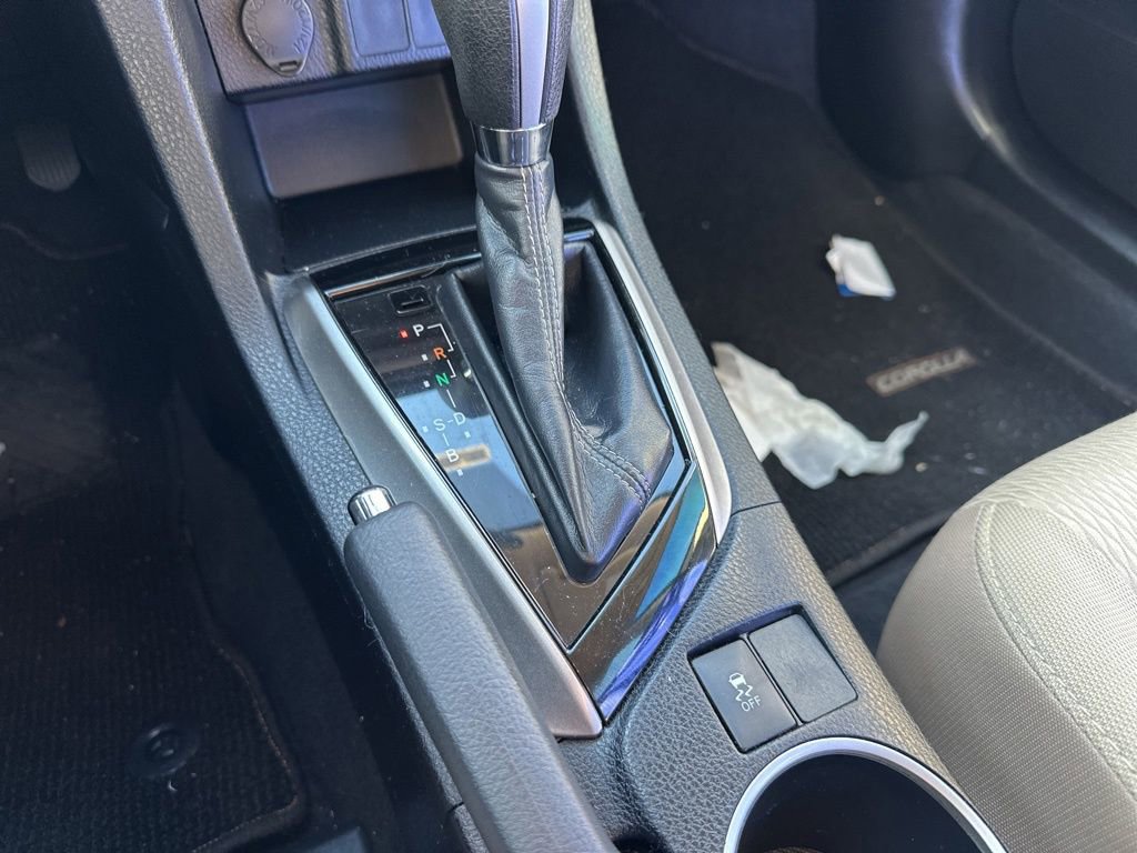 Used 2014 Toyota Corolla LE image 26