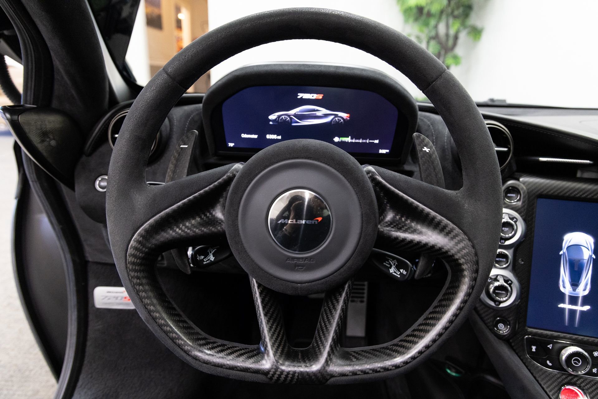 Used 2018 McLaren 720S Performance image 13