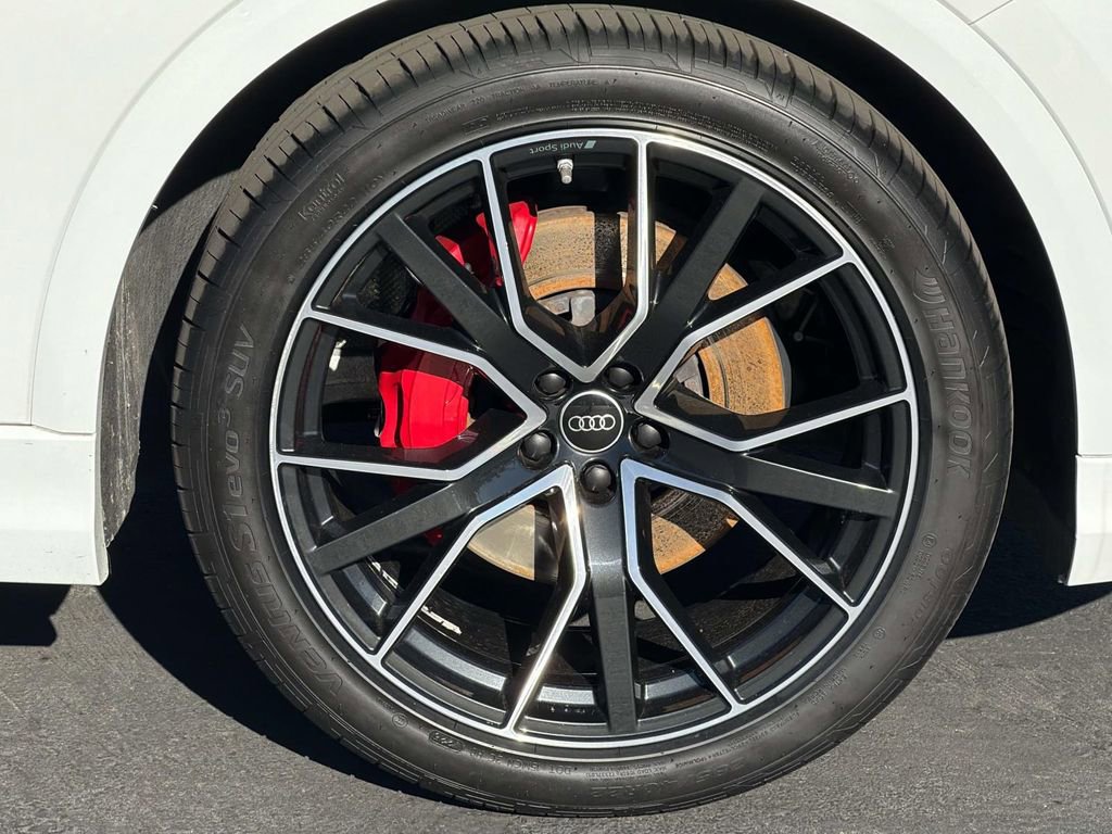 Used 2022 Audi Q8 Prestige image 27