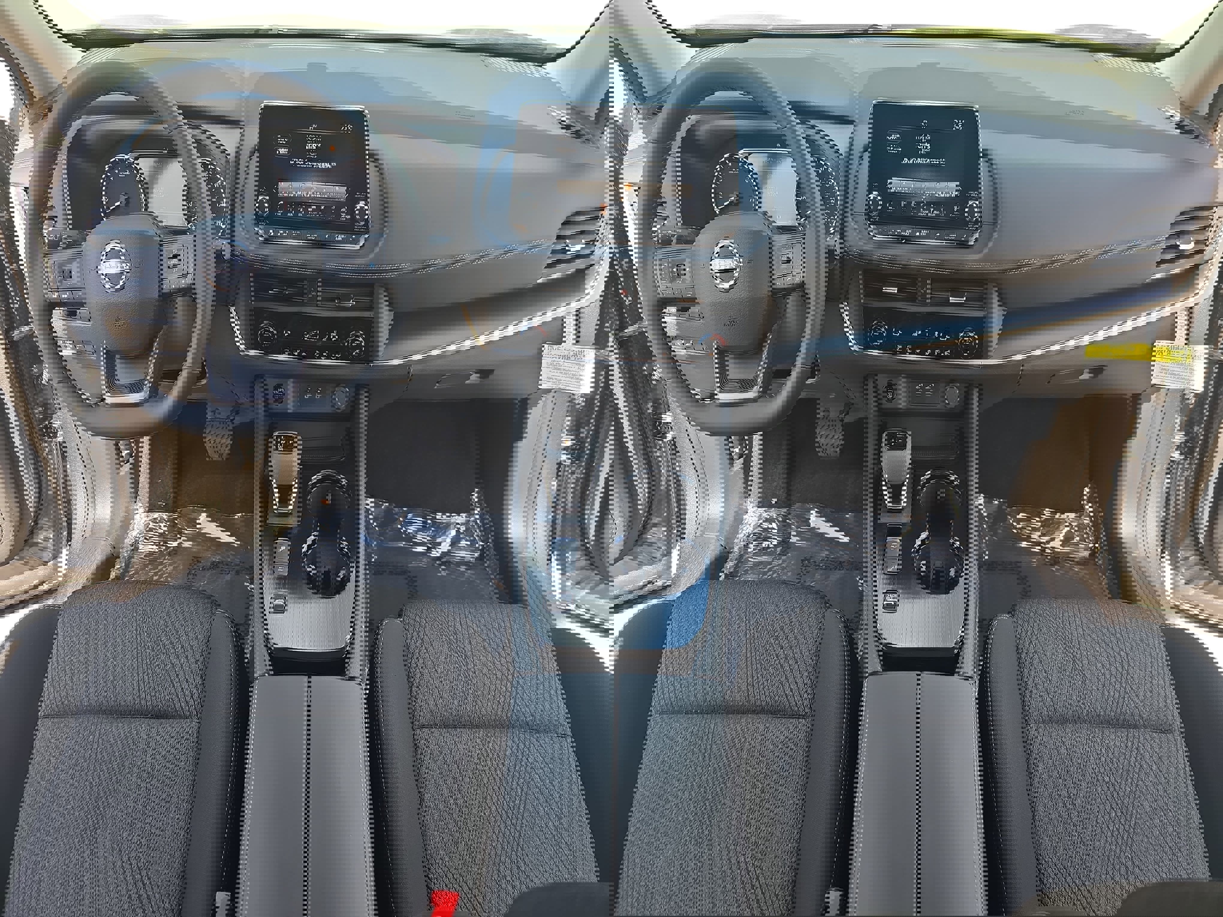 Used 2025 Nissan Rogue SV image 9