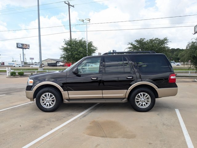 Used 2013 Ford Expedition XLT image 9