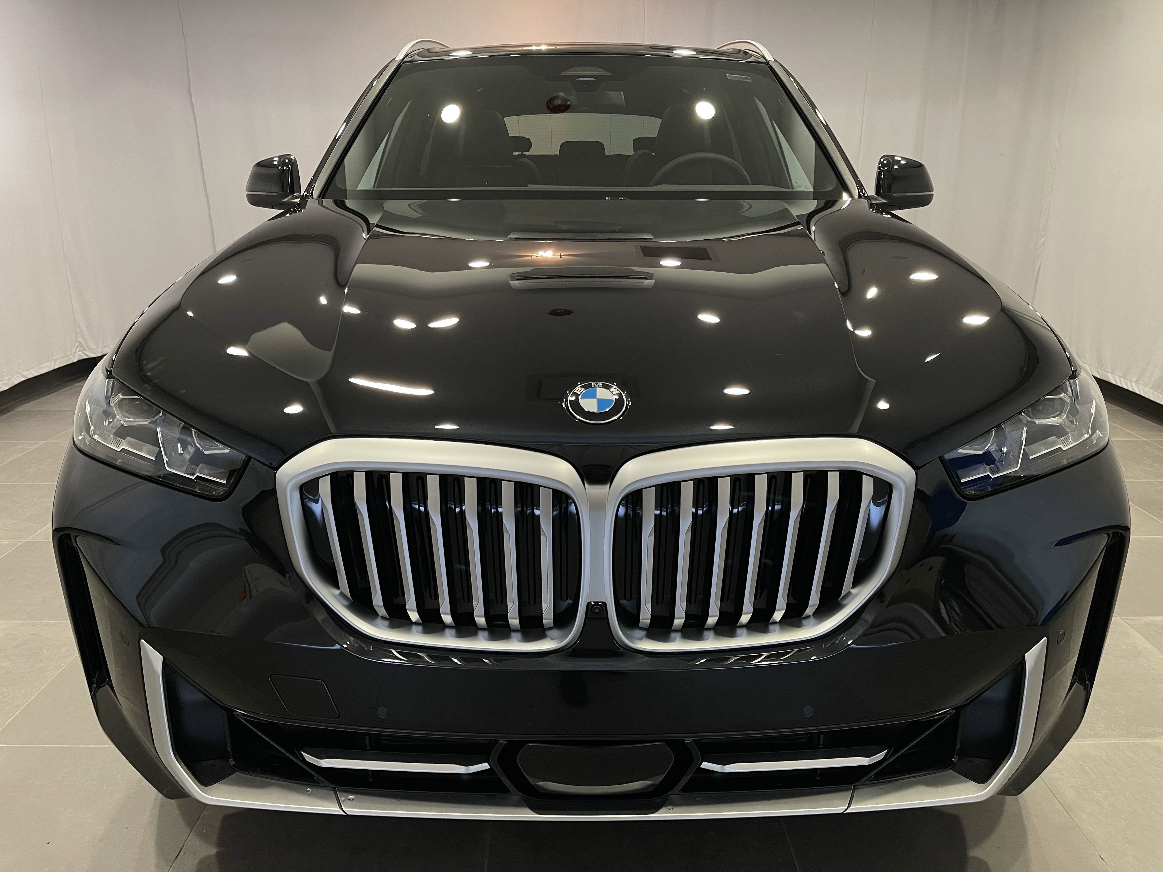 New 2026 BMW X5 xDrive40i w/ Climate Comfort Package AWD/4WD image 2