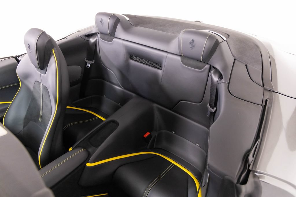 Used 2025 Ferrari Roma Spider RWD image 44