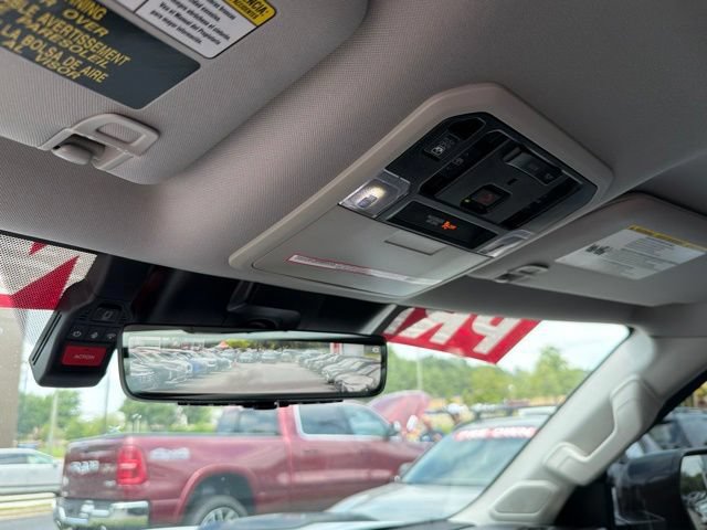 Used 2024 Toyota Tundra Limited AWD/4WD image 20