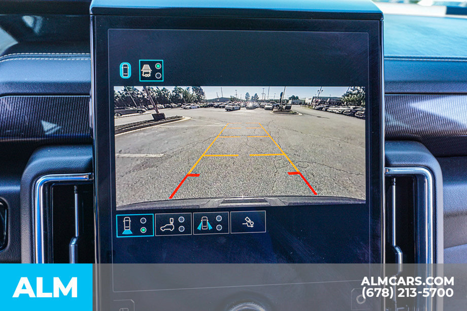 Used 2025 GMC Yukon Elevation AWD/4WD image 39