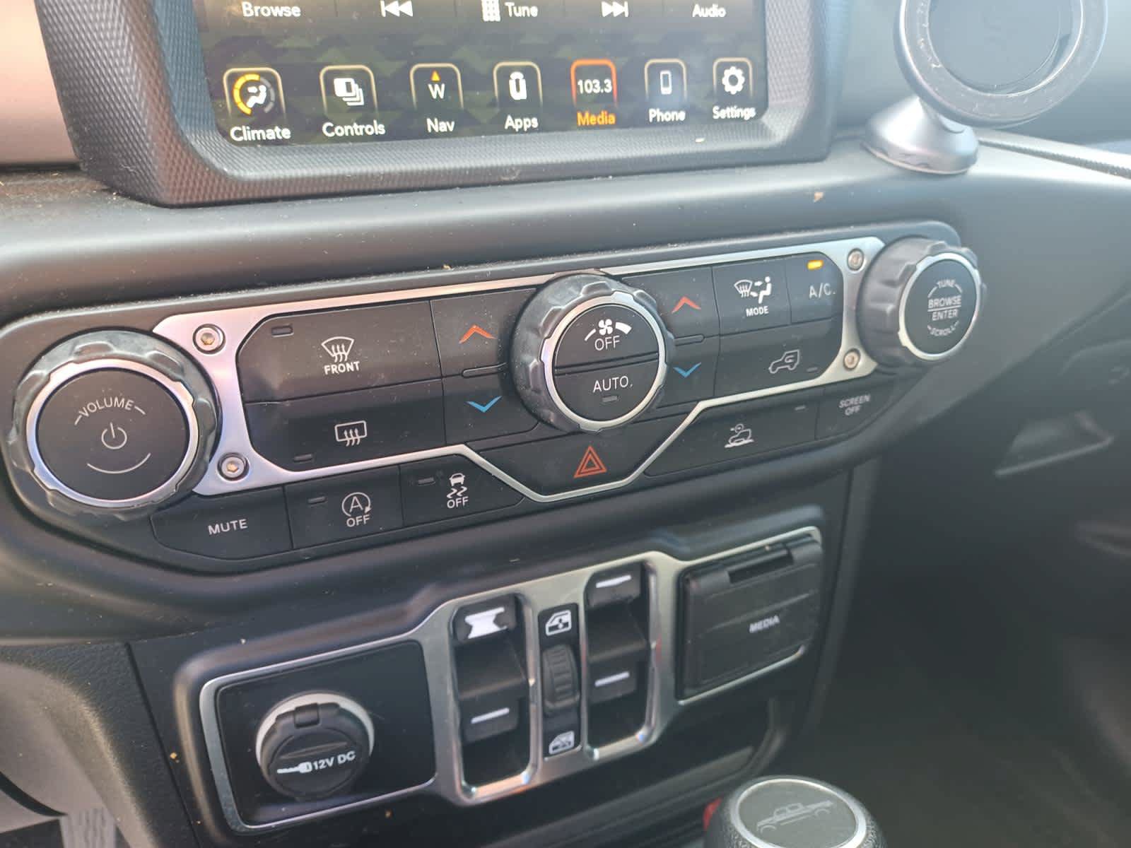 Used 2020 Jeep Gladiator Sport w/ Quick Order Package 24S AWD/4WD image 14