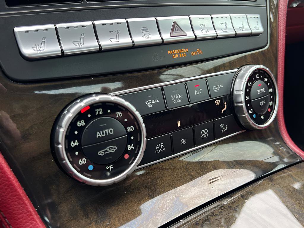 Used 2014 Mercedes-Benz SL 550 w/ Driver Assistance Package image 44