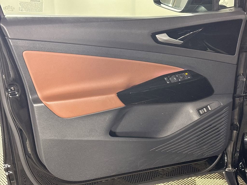 Used 2021 Volkswagen ID.4 Pro S image 11