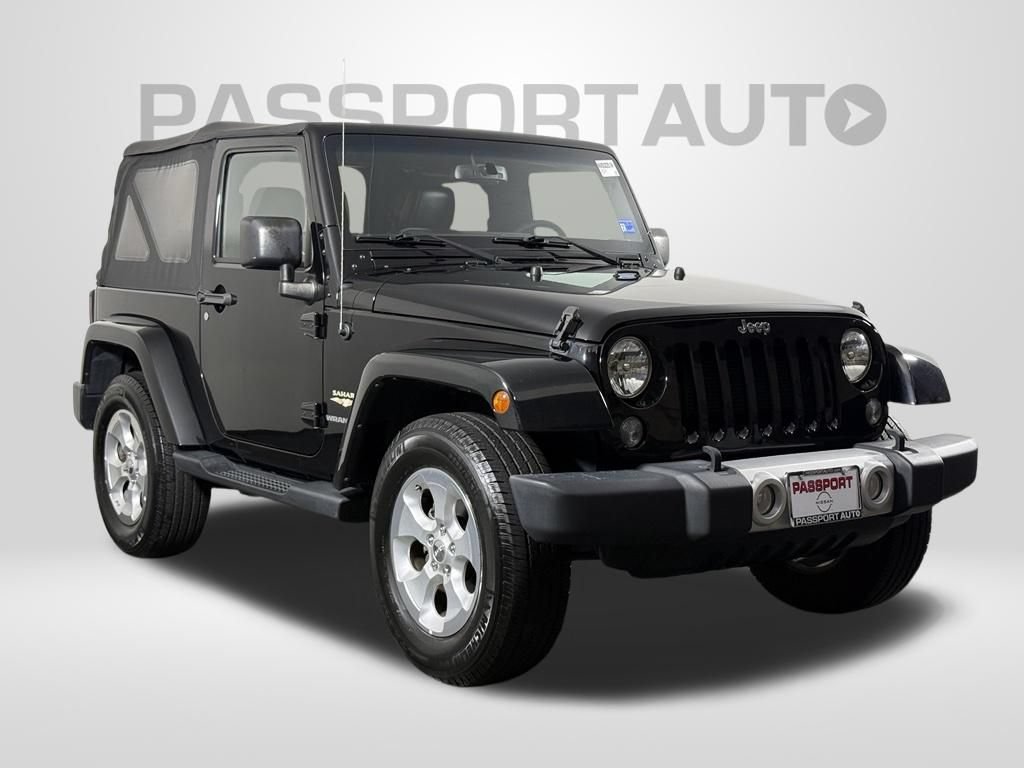 Used 2015 Jeep Wrangler Sahara w/ Connectivity Group AWD/4WD image 4