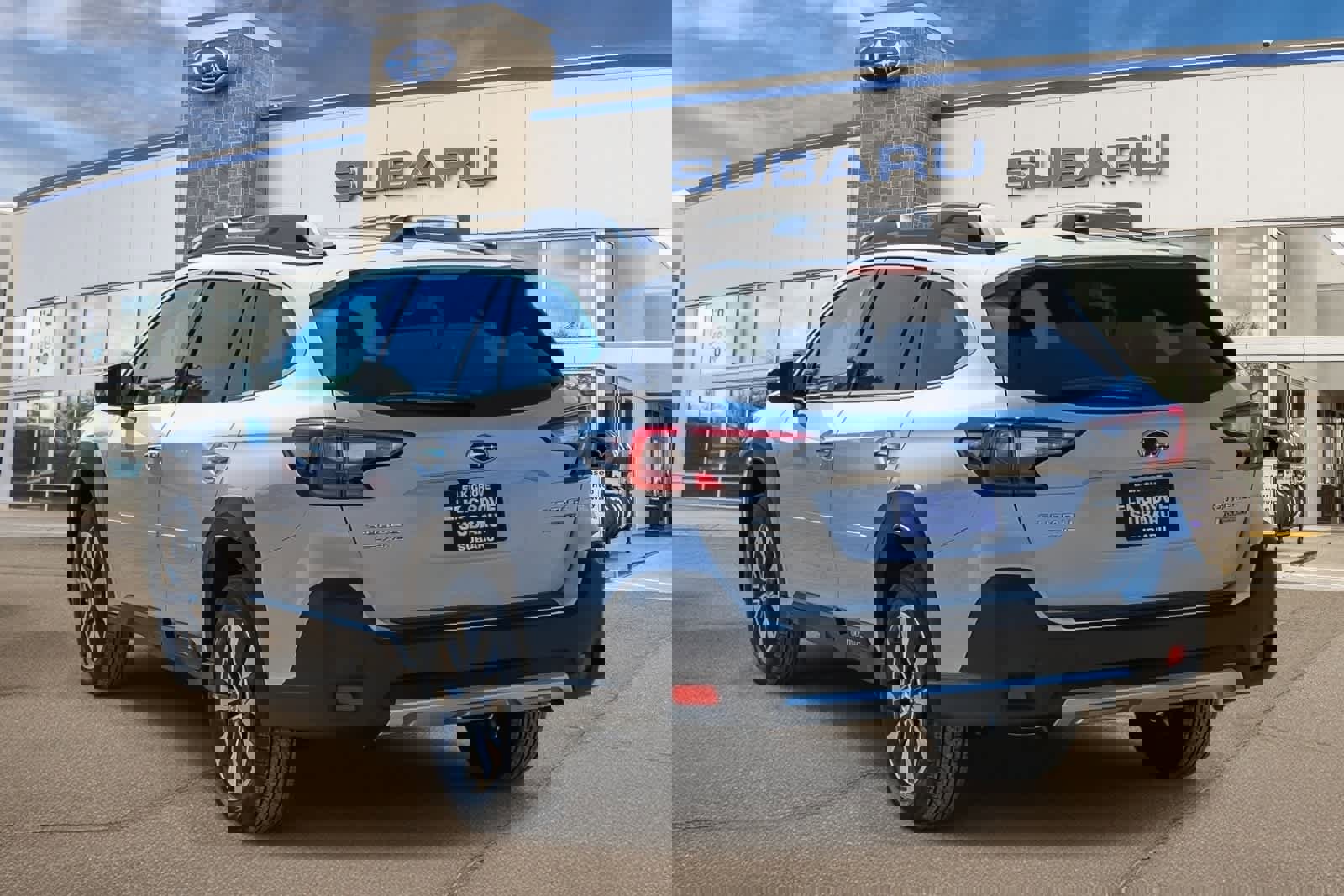 New 2025 Subaru Outback Touring XT image 2