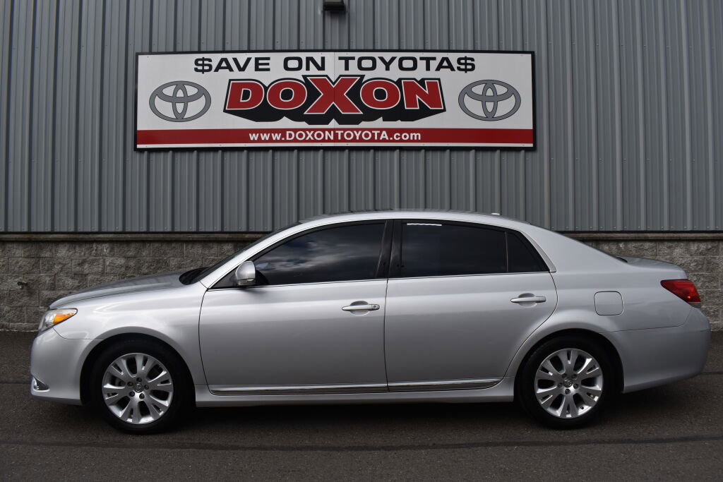 Used 2011 Toyota Avalon image 3