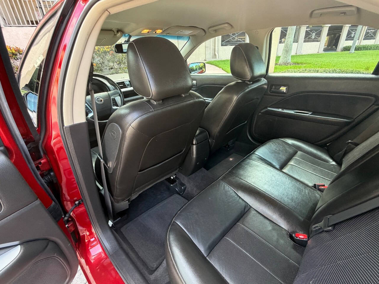 Used 2010 Mercury Milan Premier FWD image 39