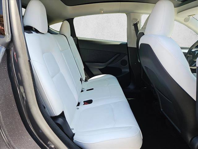 Used 2024 Tesla Model Y 2WD image 20