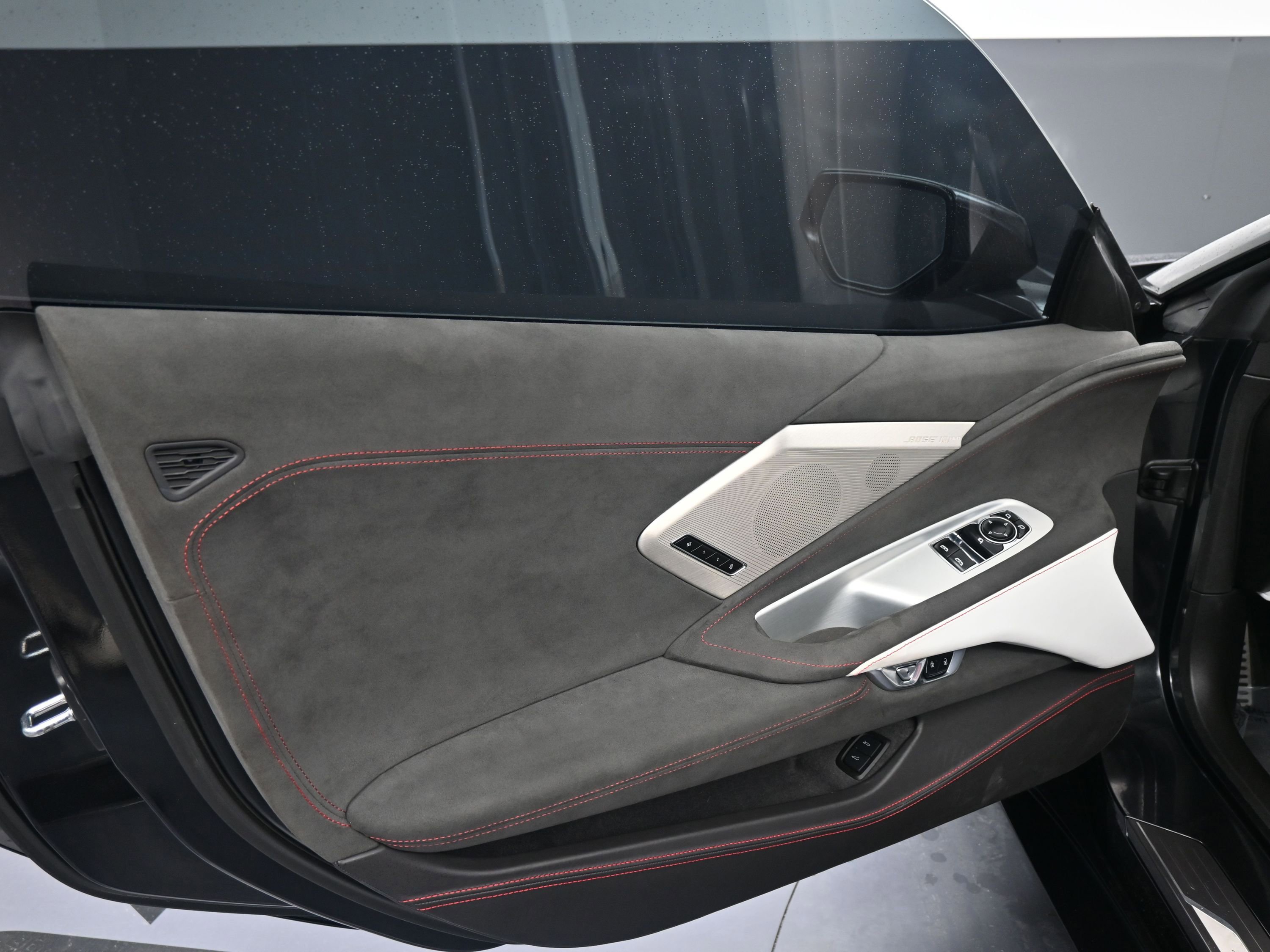 Used 2023 Chevrolet Corvette Stingray Premium Cpe w/ Z51 Performance Package image 12