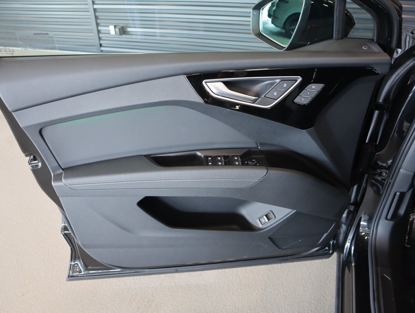 Used 2024 Audi Q4 e-tron Prestige AWD/4WD image 26
