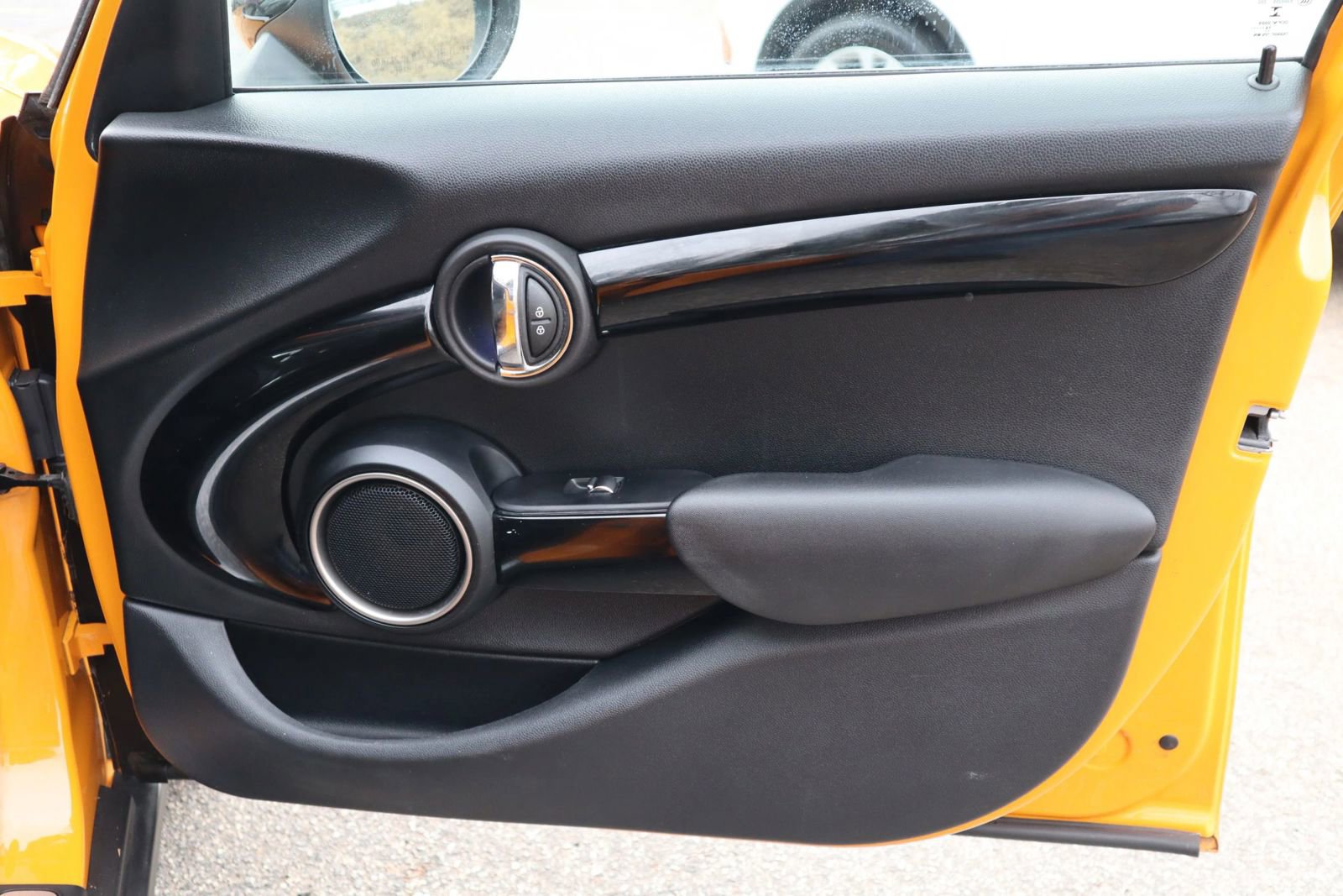 Used 2015 MINI Cooper S image 14