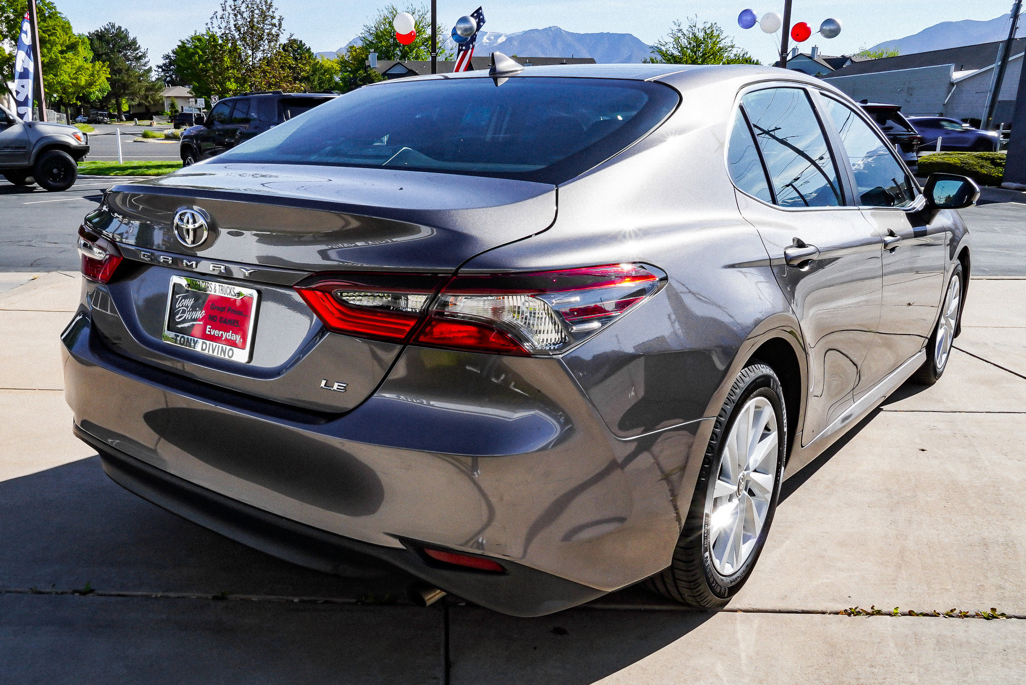 Used 2021 Toyota Camry LE FWD image 8