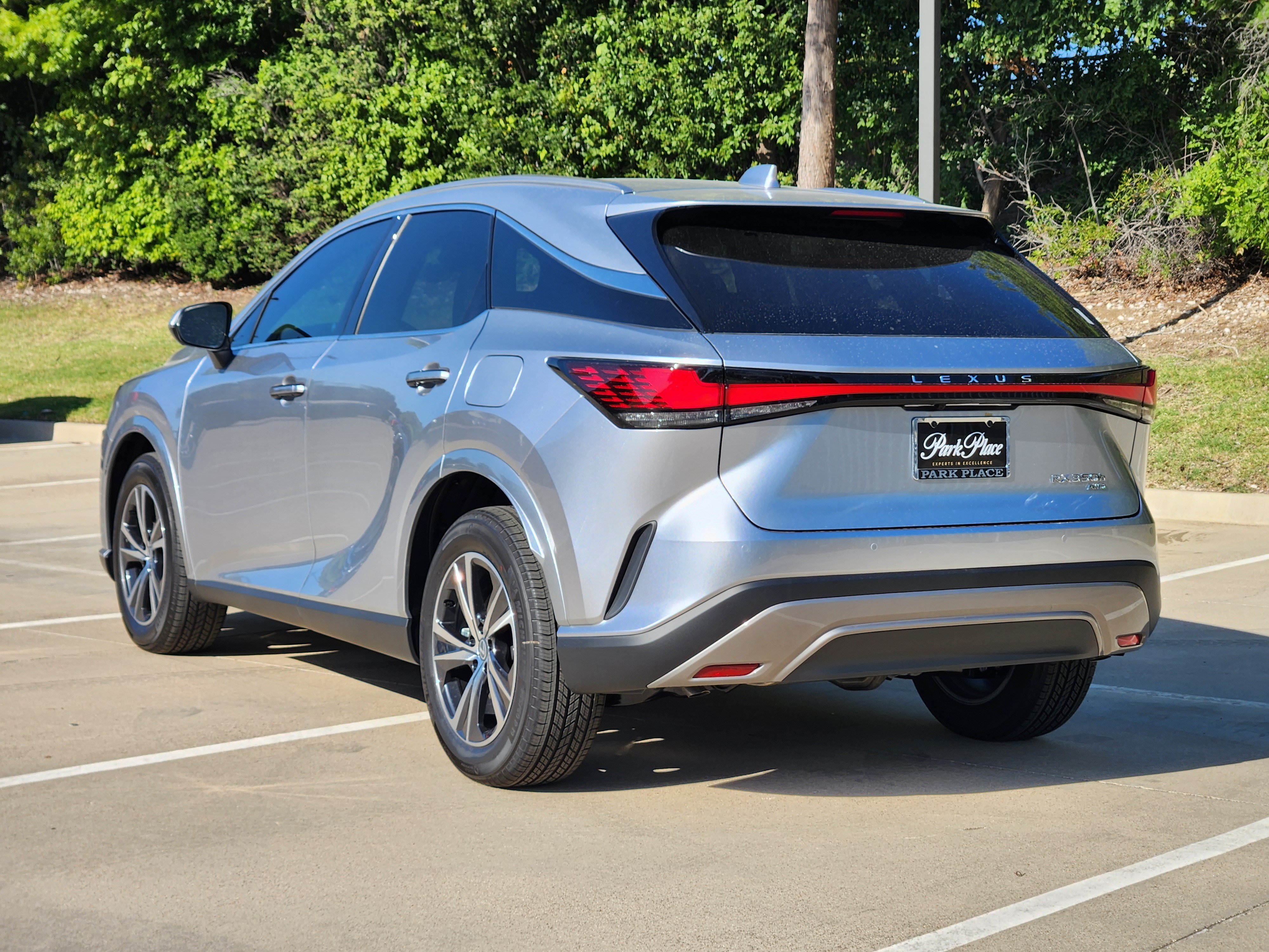 New 2026 Lexus RX 350h AWD/4WD image 4