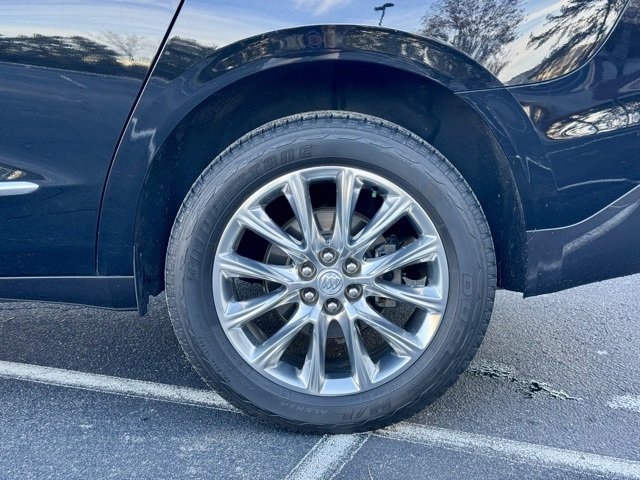 Used 2020 Buick Enclave Essence w/ Sound and Sites Package image 30