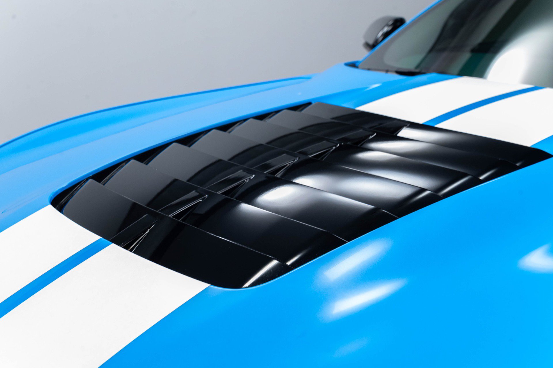 Used 2022 Ford Mustang Shelby GT500 w/ Carbon Fiber Track Pack RWD image 72