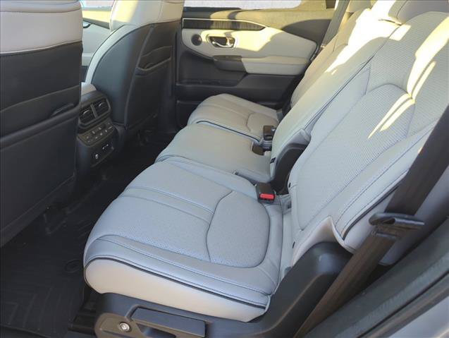 Used 2024 Honda Pilot Elite image 8