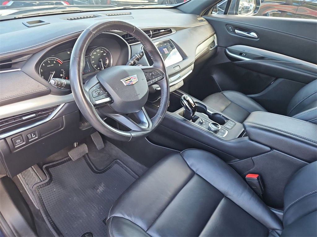 Certified 2023 Cadillac XT4 Premium Luxury image 7
