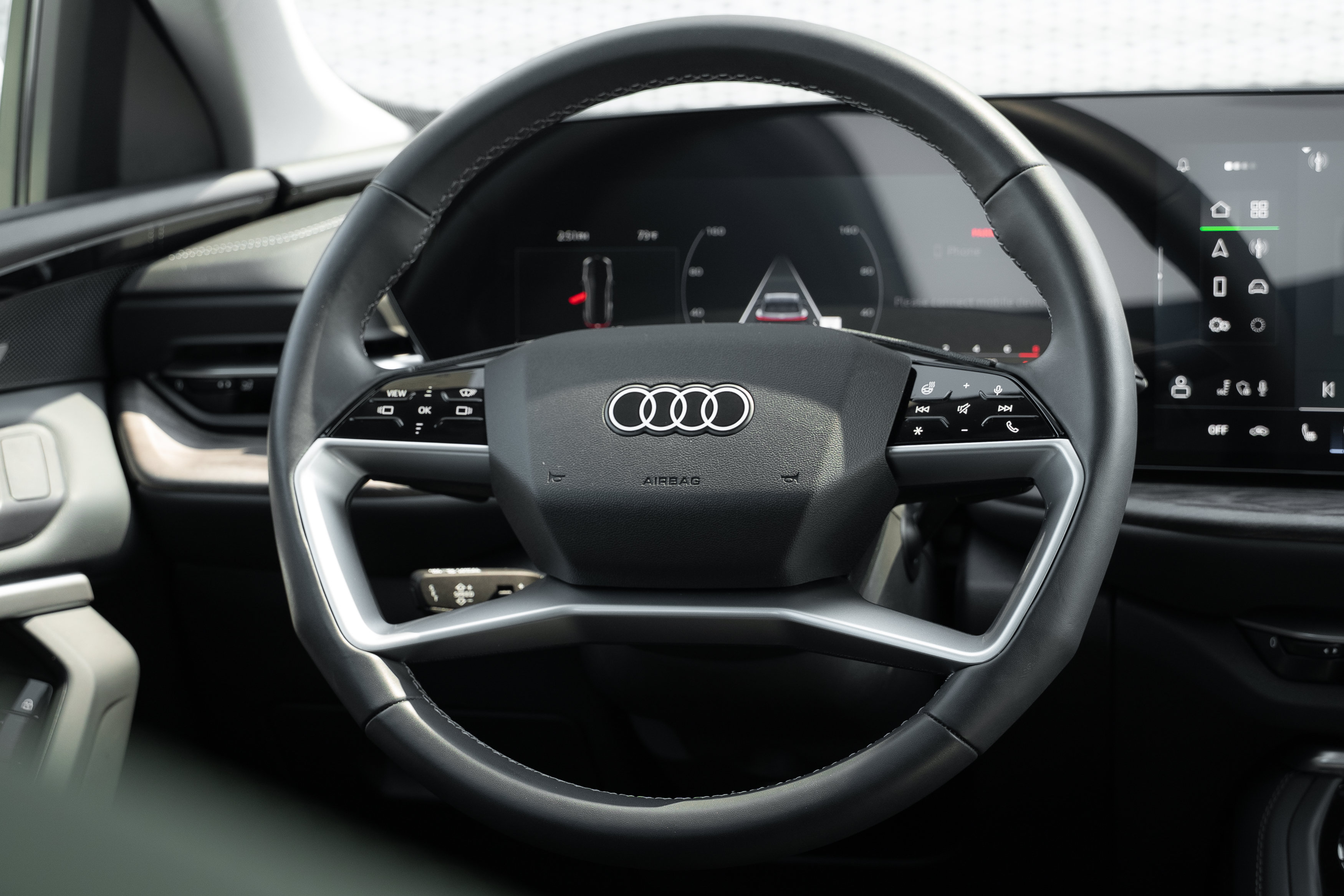 Certified 2025 Audi Q5 Premium Plus w/ Premium Plus AWD/4WD image 9