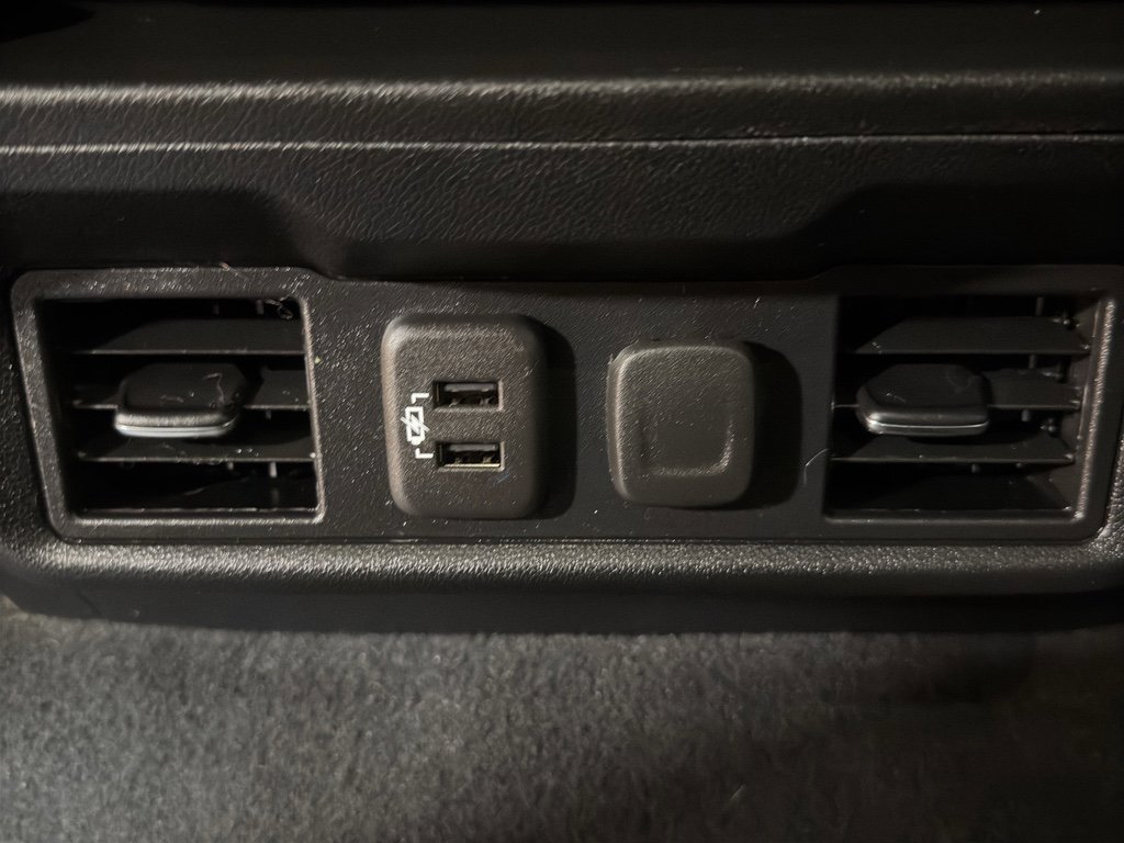 Used 2021 Chevrolet Silverado 2500 LT w/ Convenience Package image 12