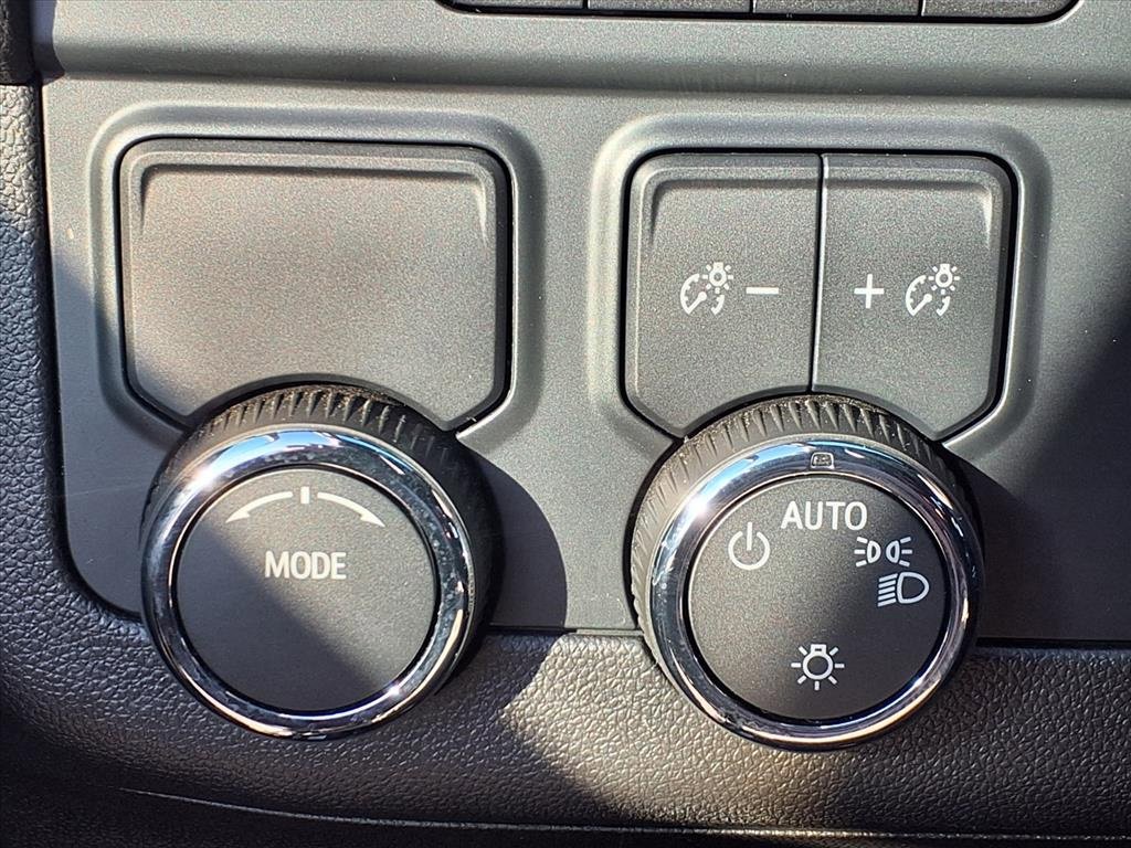 Used 2025 Chevrolet Tahoe LT image 9