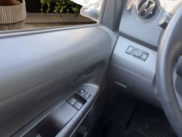 Used 2020 Nissan NV200 SV w/ Back Door Glass Package FWD image 10