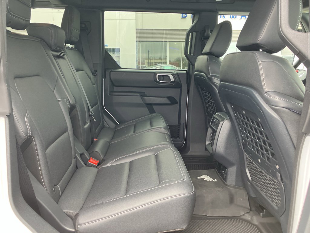 Used 2025 Ford Bronco Badlands AWD/4WD image 35