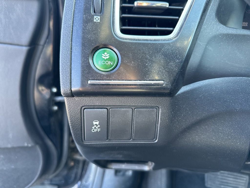Used 2015 Honda Civic SE image 17