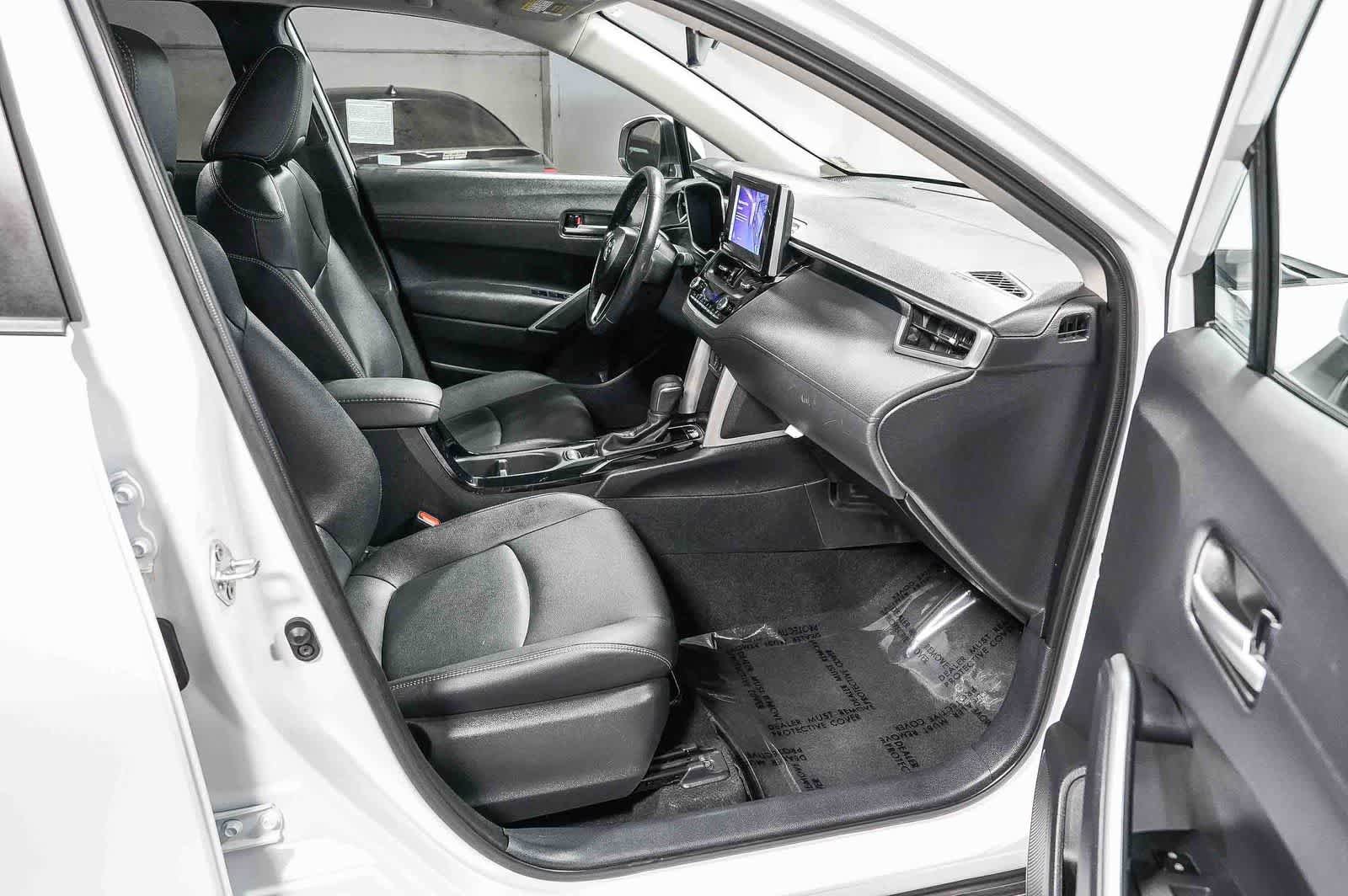 Certified 2023 Toyota Corolla Cross XLE w/ Convenience Package FWD image 18