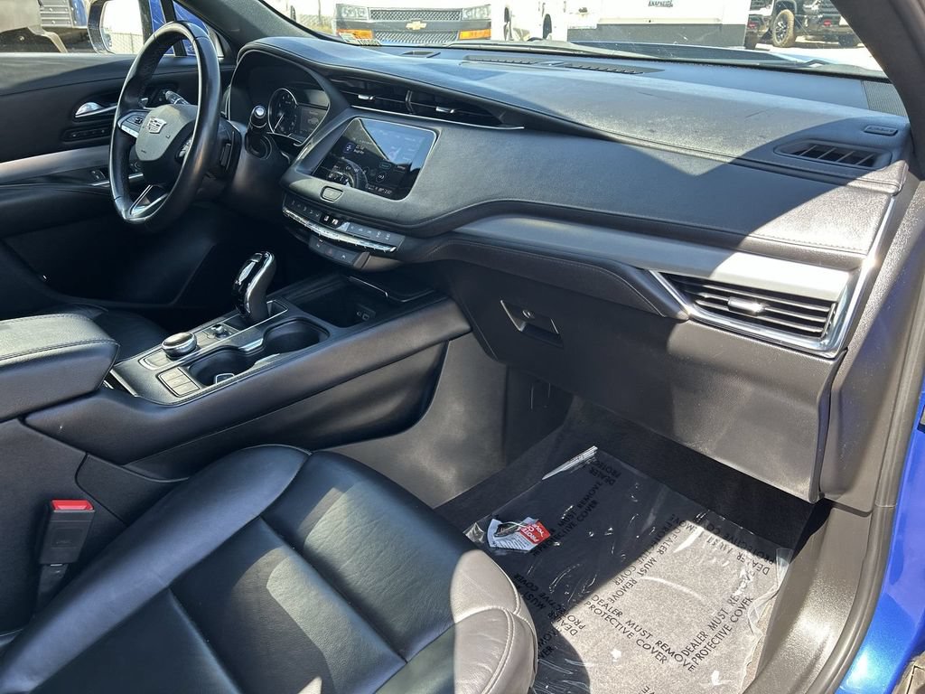 Certified 2023 Cadillac XT4 Premium Luxury AWD/4WD image 27