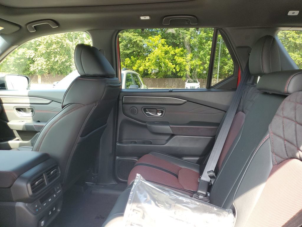 New 2026 Honda Pilot Black Edition image 9