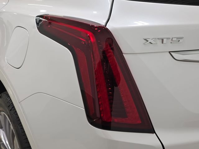 Certified 2024 Cadillac XT5 Premium Luxury AWD/4WD image 28