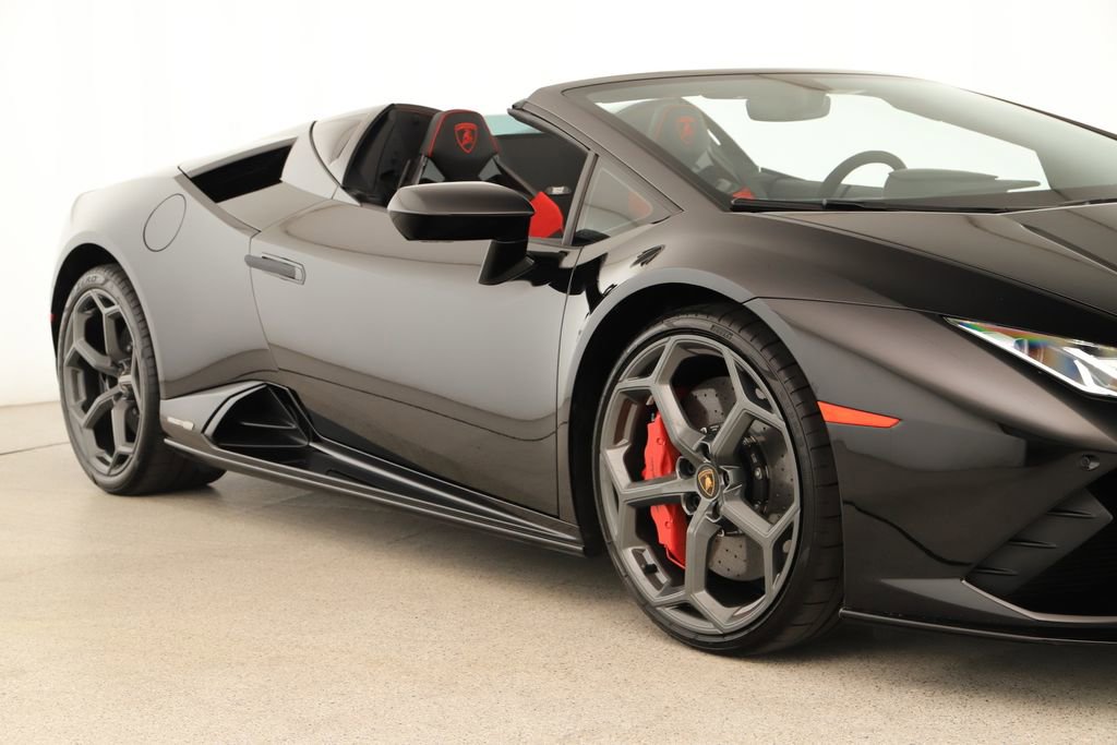 Used 2023 Lamborghini Huracan EVO RWD image 45