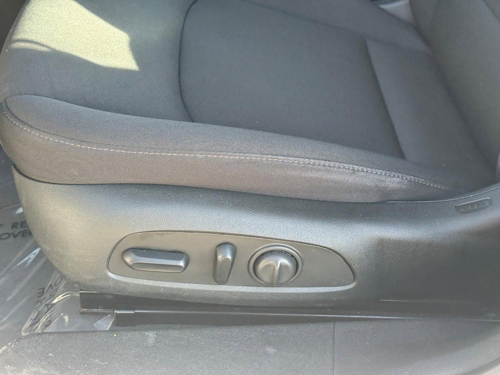 Used 2023 Chevrolet Malibu LT image 20