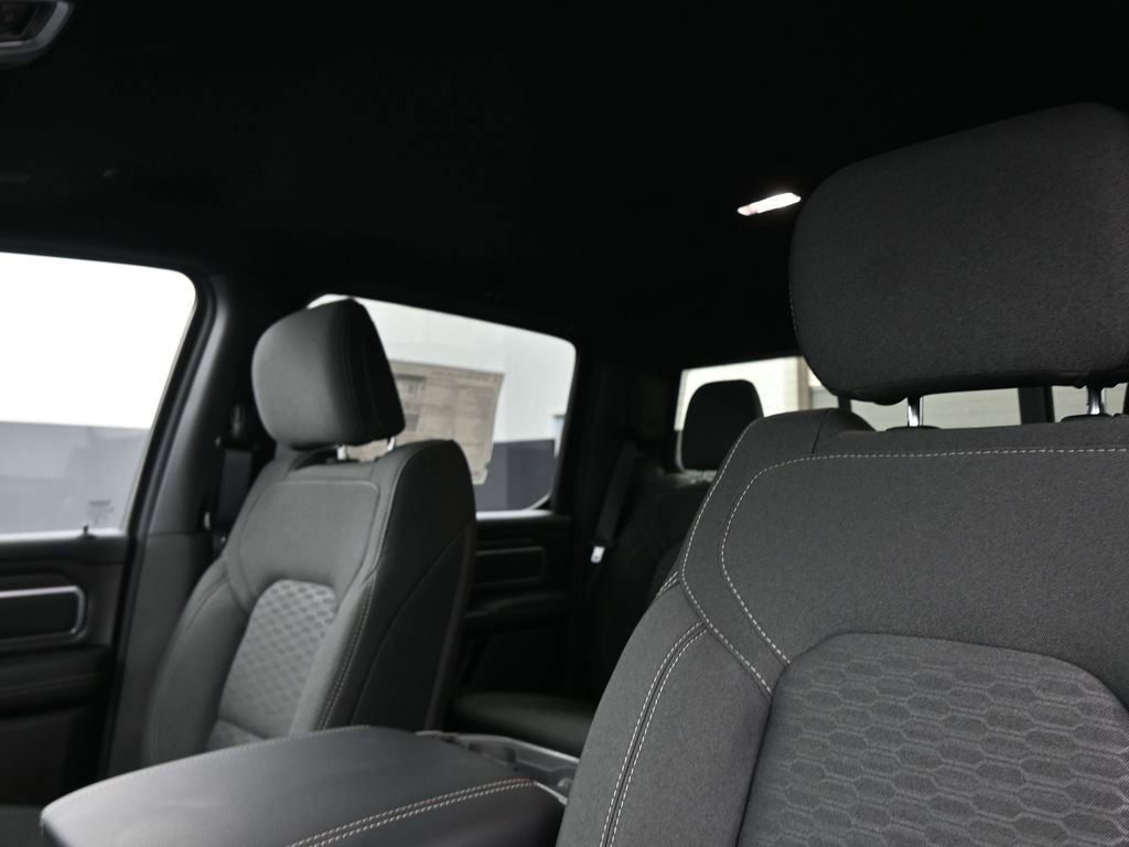 New 2026 RAM 1500 4x4 Crew Cab image 23