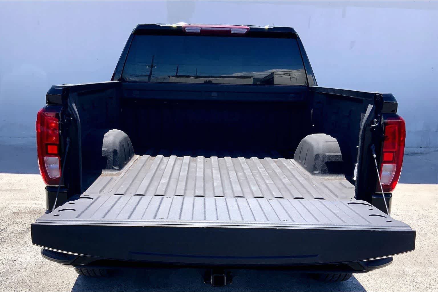 Used 2024 GMC Sierra 1500 Elevation RWD image 18