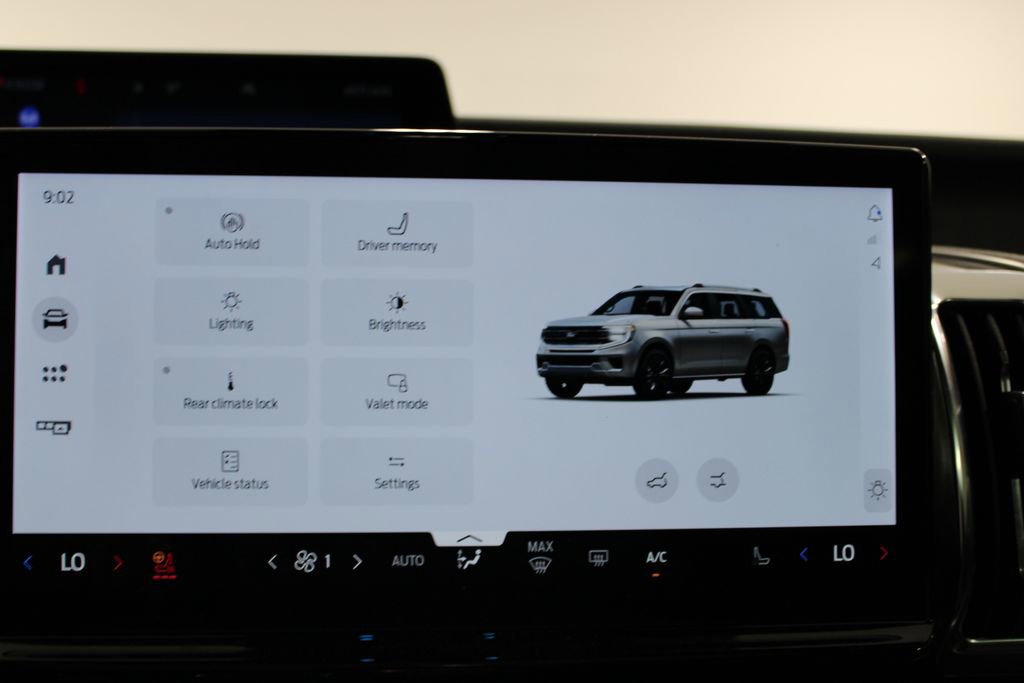 Used 2025 Ford Expedition Platinum w/ Stealth Appearance Package image 40